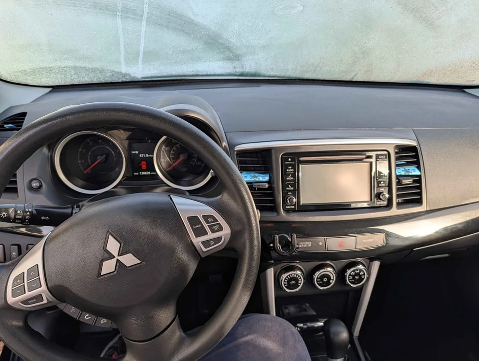 2017 Mitsubishi Lancer 10th Gen - Image 8 of 9
