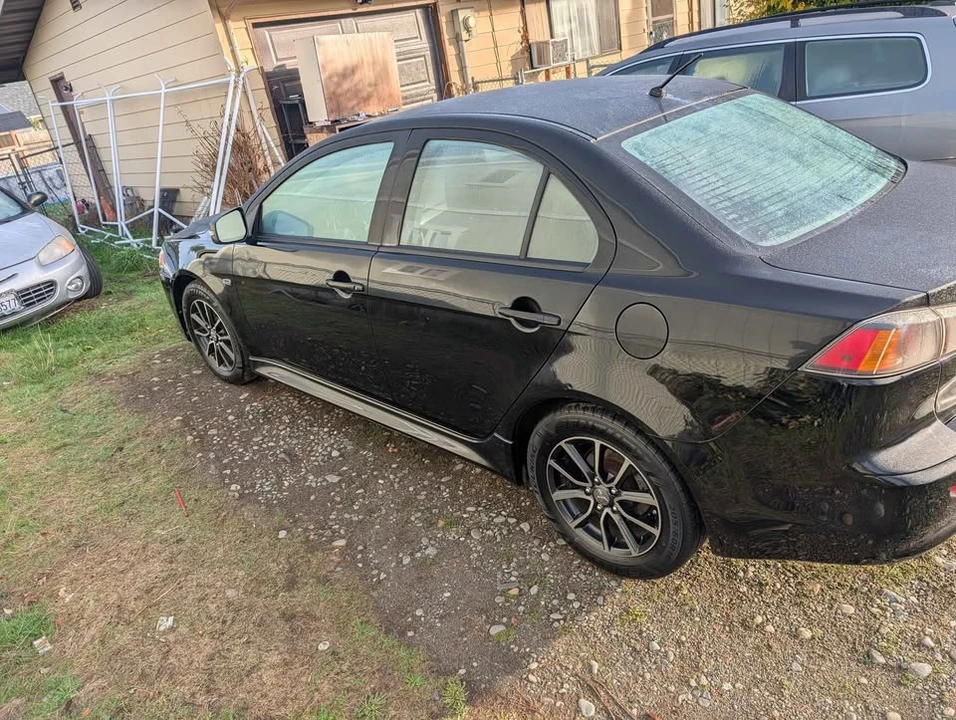 2017 Mitsubishi Lancer 10th Gen - Image 4 of 9