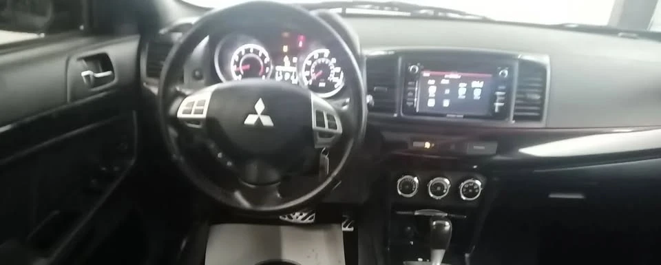 2017 Mitsubishi Lancer 10th Gen - Image 7 of 9