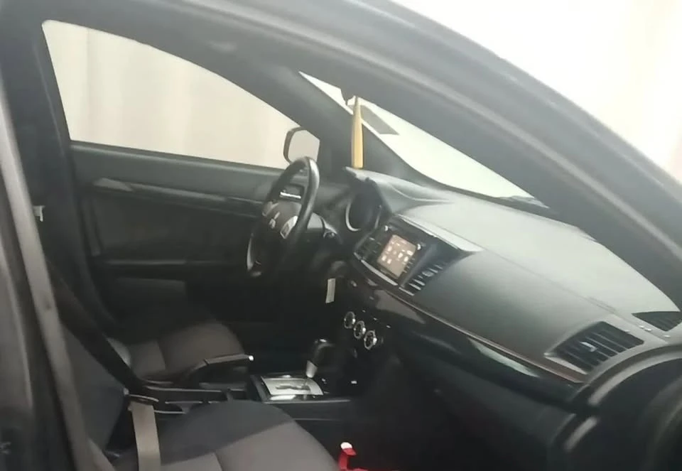 2017 Mitsubishi Lancer 10th Gen - Image 4 of 9