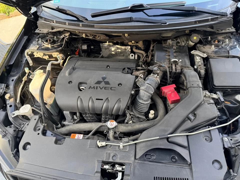 2017 Mitsubishi Lancer 10th Gen - Image 4 of 12