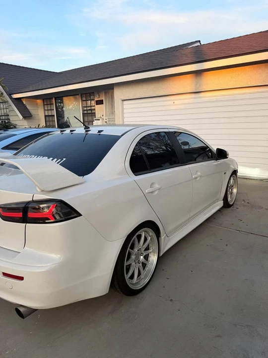 2017 Mitsubishi Lancer 10th Gen - Image 2 of 7