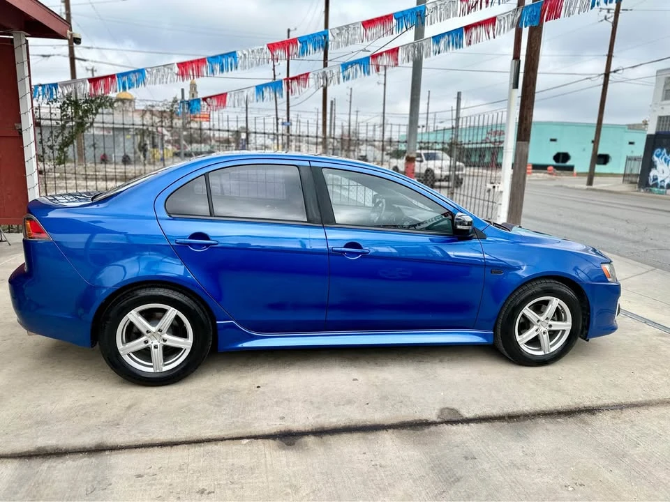 2017 Mitsubishi Lancer 10th Gen - Image 4 of 12