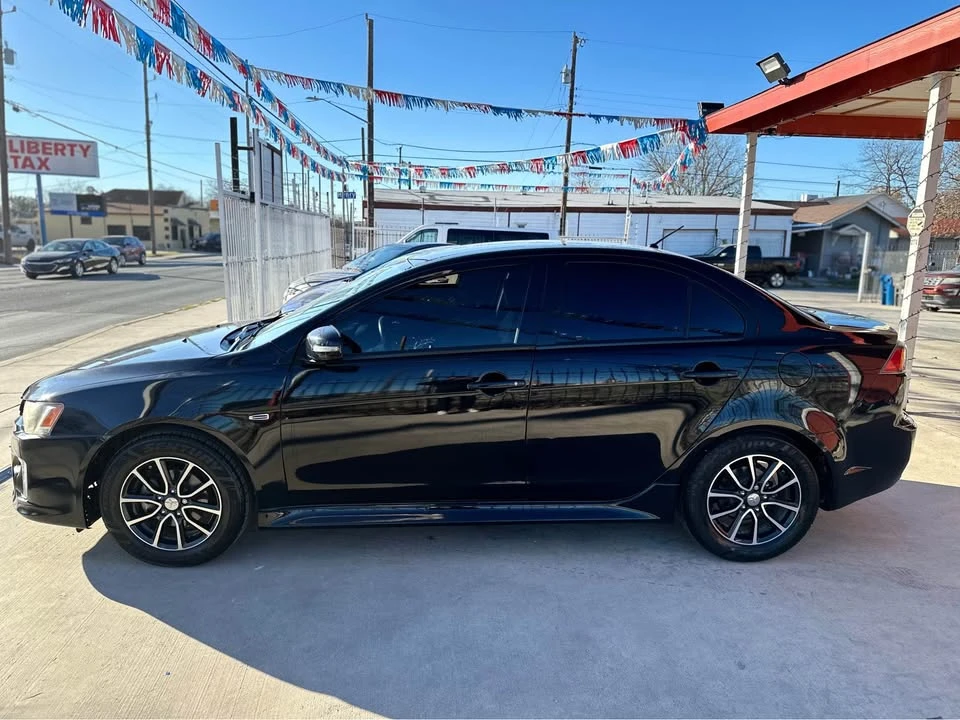 2017 Mitsubishi Lancer 10th Gen - Image 7 of 15