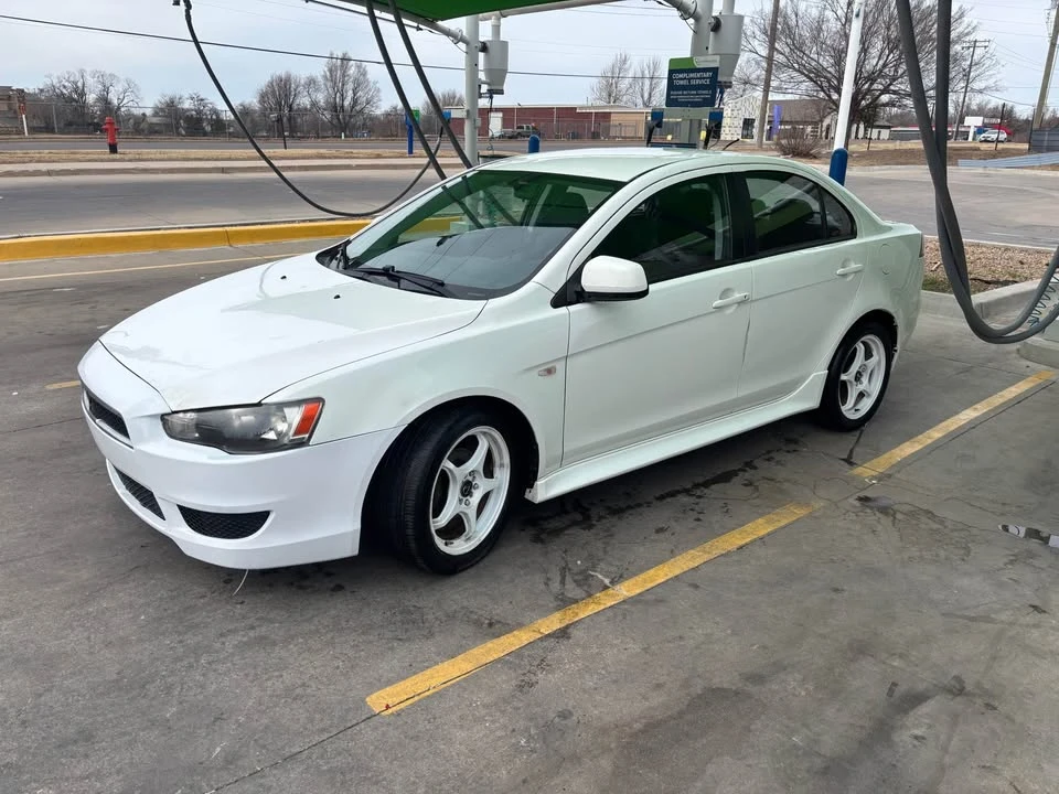 2017 Mitsubishi Lancer 10th Gen - Image 4 of 6
