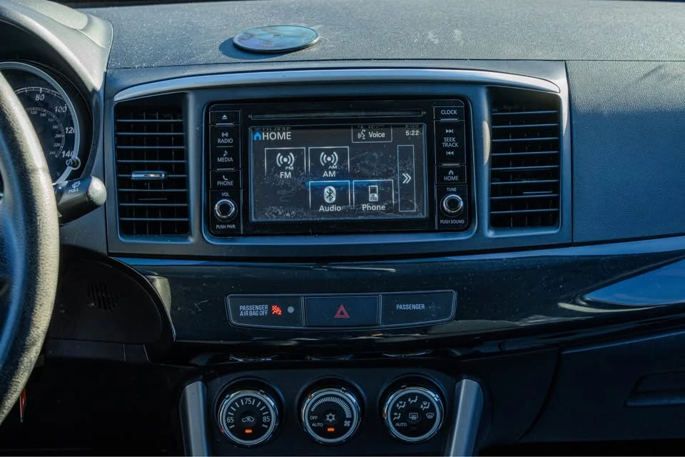 2017 Mitsubishi Lancer 10th Gen - Image 9 of 10