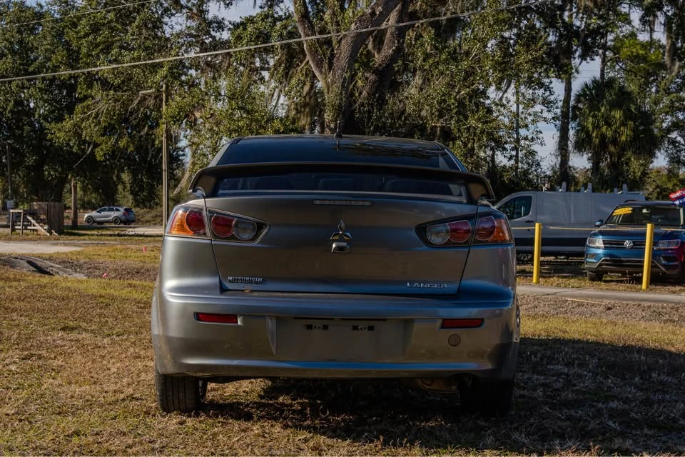 2017 Mitsubishi Lancer 10th Gen - Image 4 of 10