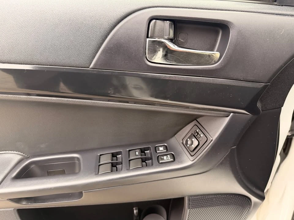 2017 Mitsubishi Lancer 10th Gen - Image 7 of 19