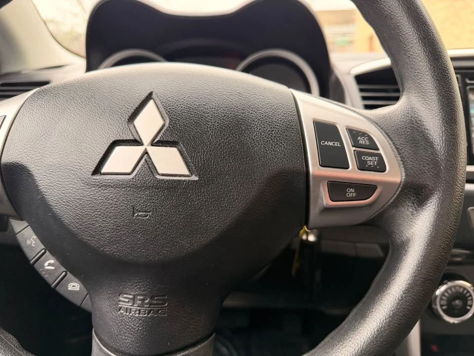 2017 Mitsubishi Lancer 10th Gen - Image 15 of 19