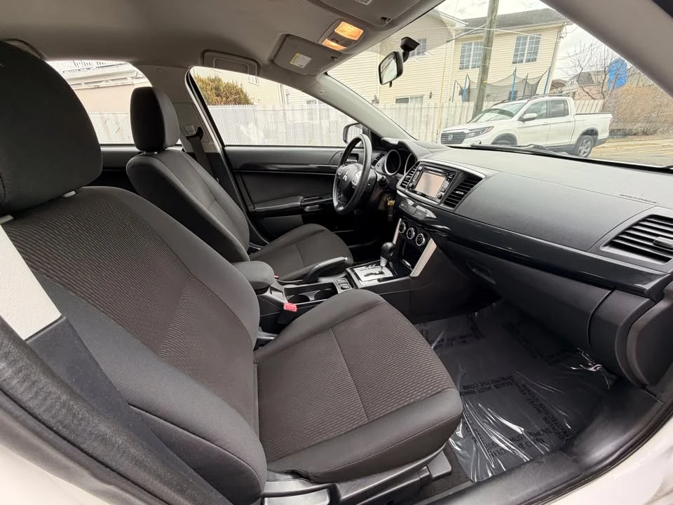 2017 Mitsubishi Lancer 10th Gen - Image 14 of 19