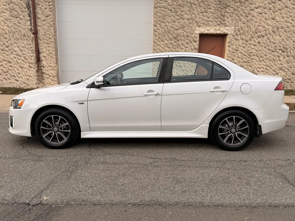 2017 Mitsubishi Lancer 10th Gen - Image 5 of 19