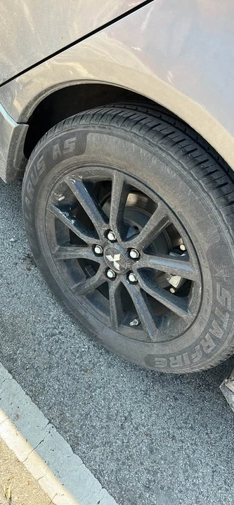 2017 Mitsubishi Lancer 10th Gen - Image 3 of 4