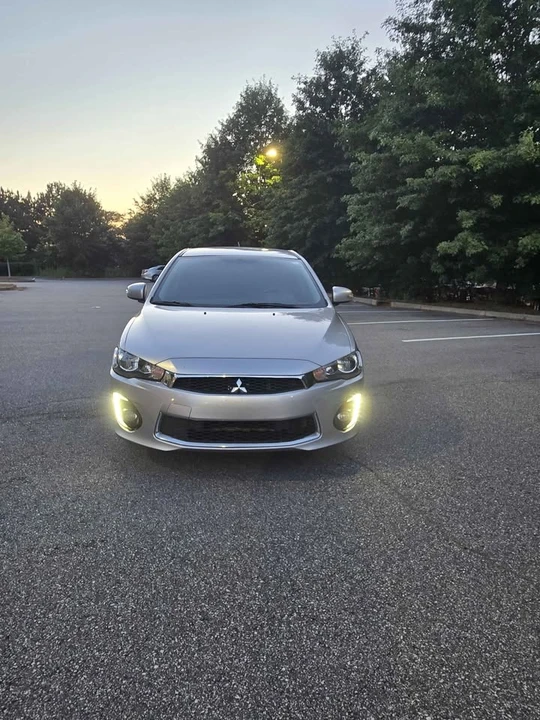 2017 Mitsubishi Lancer 10th Gen - Image 2 of 8