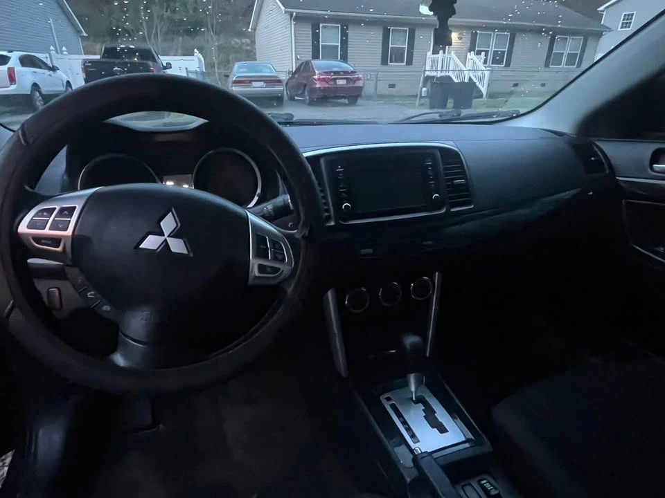 2017 Mitsubishi Lancer 10th Gen - Image 9 of 18