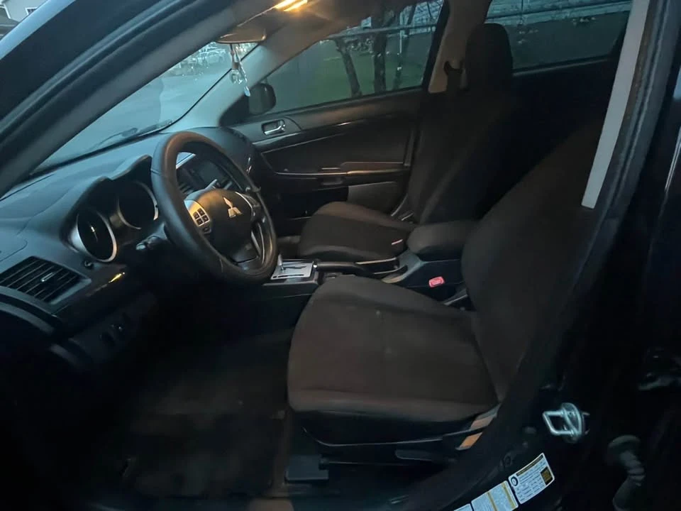 2017 Mitsubishi Lancer 10th Gen - Image 7 of 18