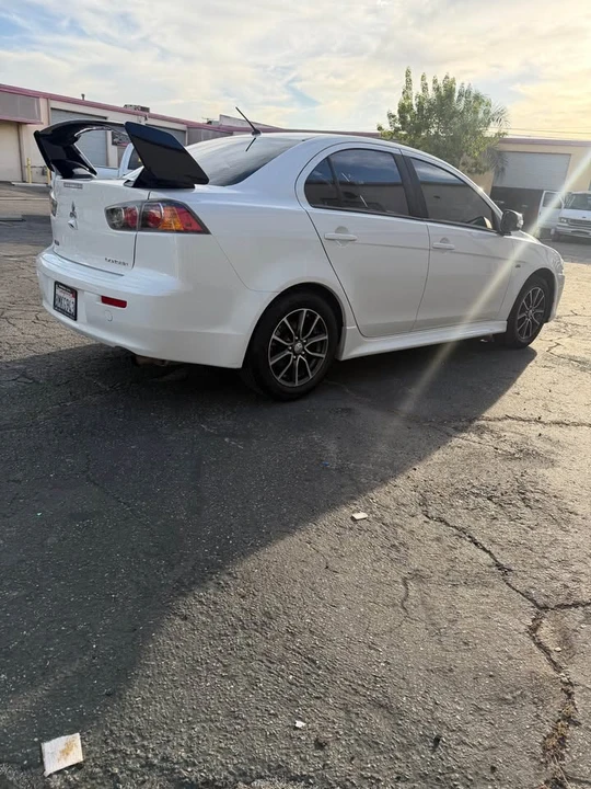 2017 Mitsubishi Lancer 9th Gen - Image 4 of 17