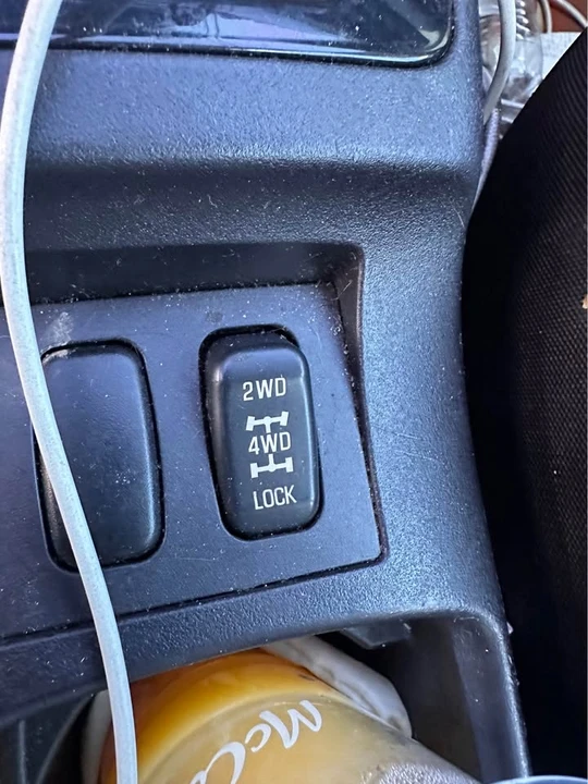 2017 Mitsubishi Lancer 10th Gen - Image 9 of 18