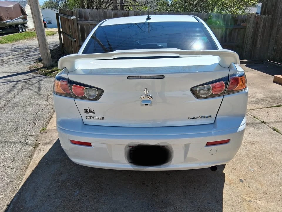 2017 Mitsubishi Lancer 10th Gen - Image 8 of 9