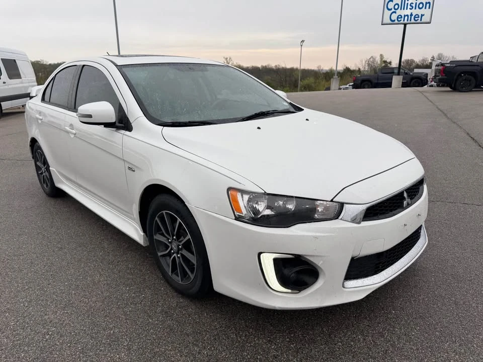 2017 Mitsubishi Lancer 10th Gen - Image 4 of 12