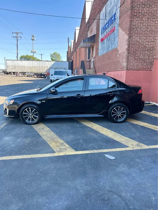 2017 Mitsubishi Lancer 9th Gen - Image 3 of 11