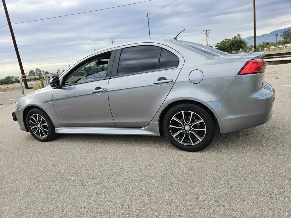 2017 Mitsubishi Lancer 10th Gen - Image 9 of 15