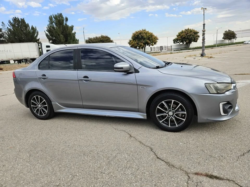 2017 Mitsubishi Lancer 10th Gen - Image 11 of 15