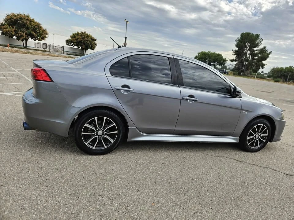 2017 Mitsubishi Lancer 10th Gen - Image 12 of 15