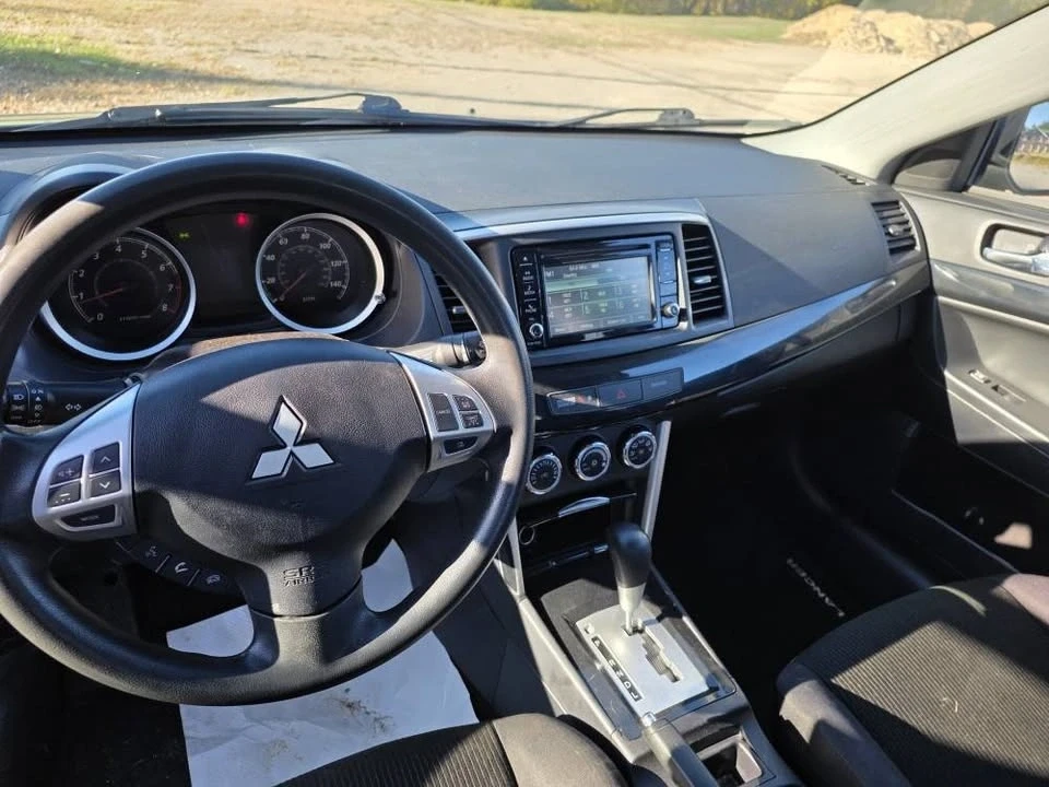 2017 Mitsubishi Lancer 10th Gen - Image 8 of 12