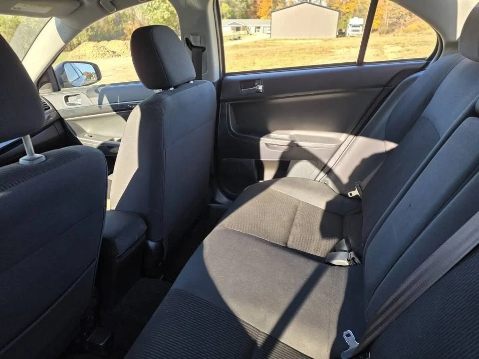 2017 Mitsubishi Lancer 10th Gen - Image 9 of 12