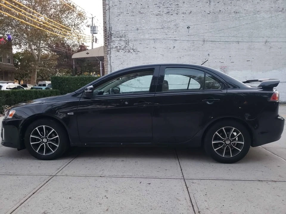 2017 Mitsubishi Lancer 10th Gen - Image 16 of 19