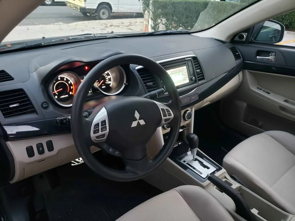 2017 Mitsubishi Lancer 10th Gen - Image 11 of 19
