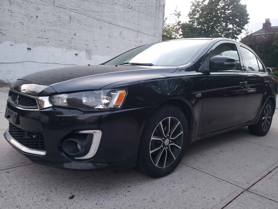 2017 Mitsubishi Lancer 10th Gen - Image 18 of 19