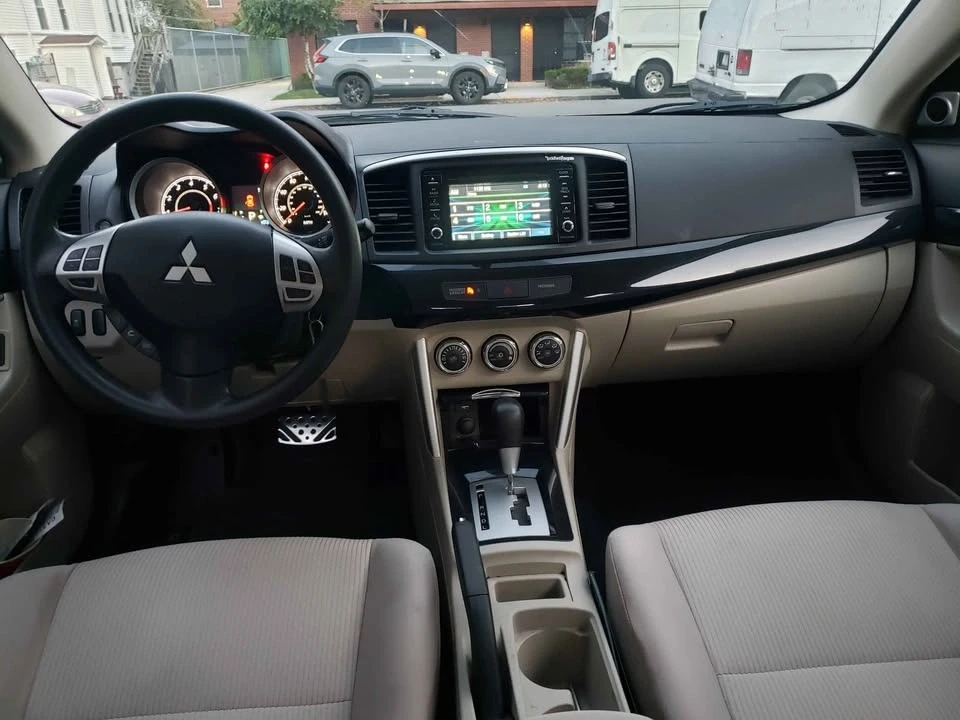 2017 Mitsubishi Lancer 10th Gen - Image 10 of 19