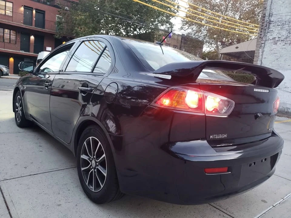 2017 Mitsubishi Lancer 10th Gen - Image 5 of 19