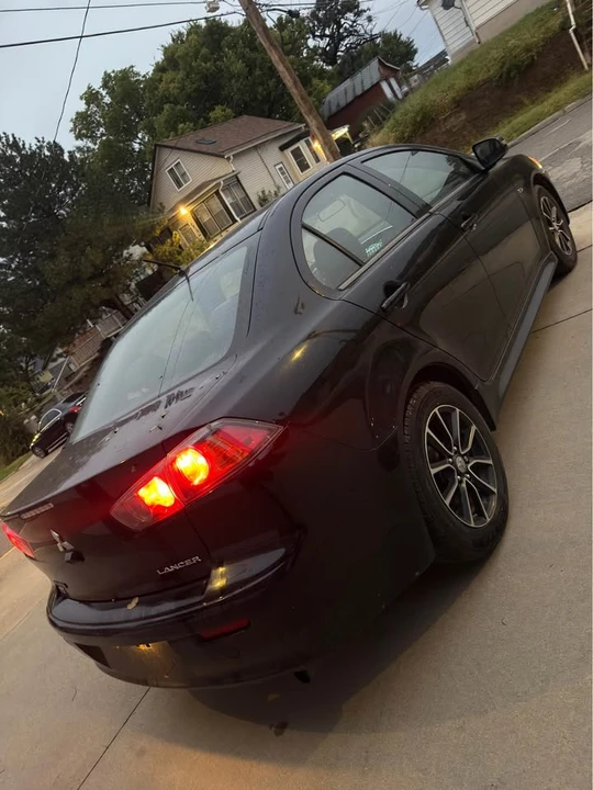2017 Mitsubishi Lancer 10th Gen - Image 2 of 6