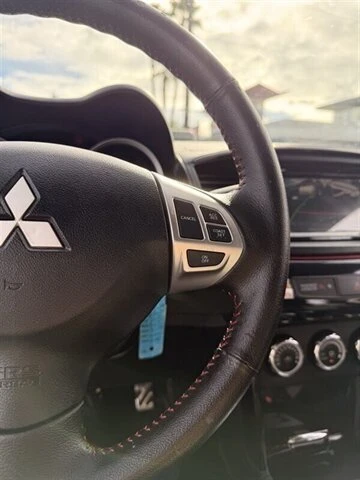 2017 Mitsubishi Lancer 10th Gen - Image 11 of 16