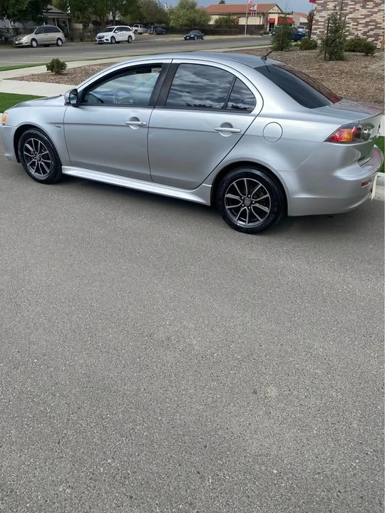 2017 Mitsubishi Lancer 10th Gen - Image 5 of 12