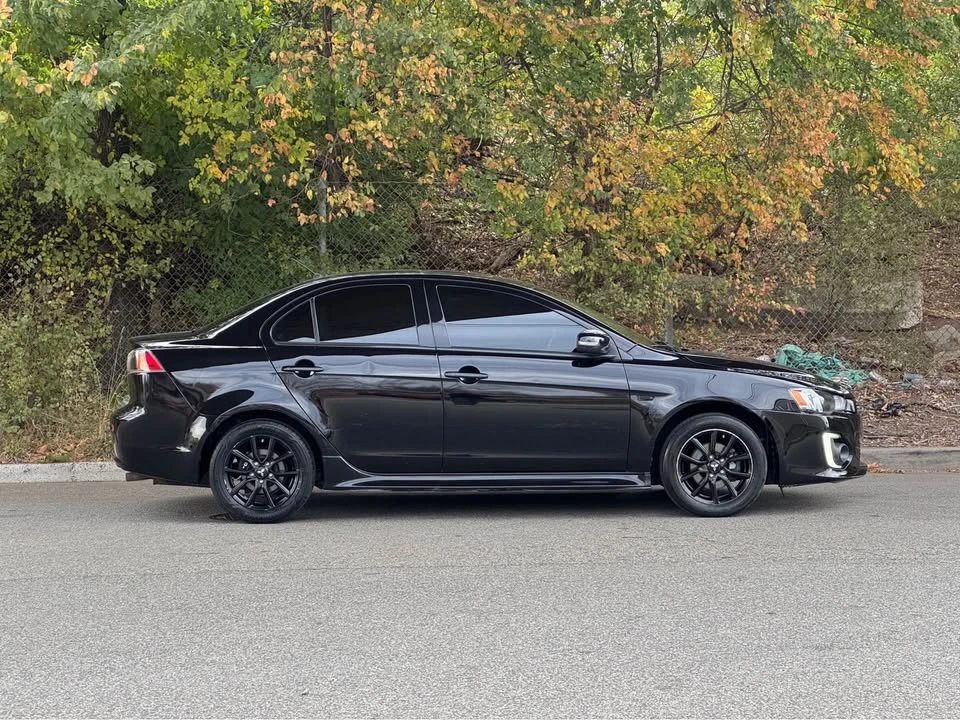 2017 Mitsubishi Lancer 10th Gen - Image 3 of 19