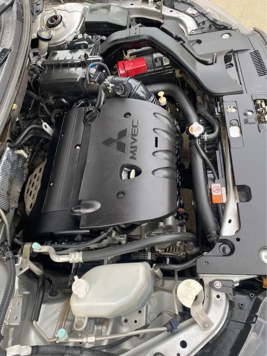 2017 Mitsubishi Lancer 10th Gen - Image 8 of 10