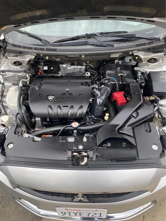 2017 Mitsubishi Lancer 10th Gen - Image 7 of 10