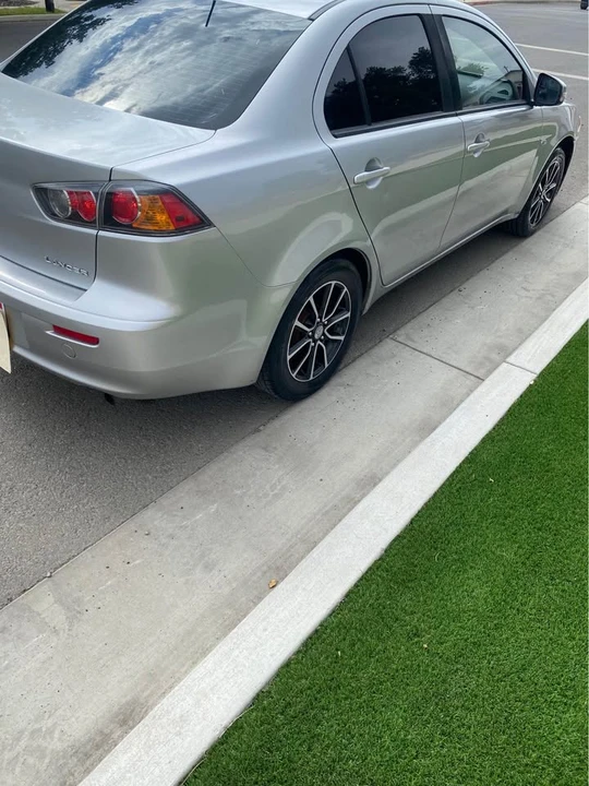2017 Mitsubishi Lancer 10th Gen - Image 3 of 10