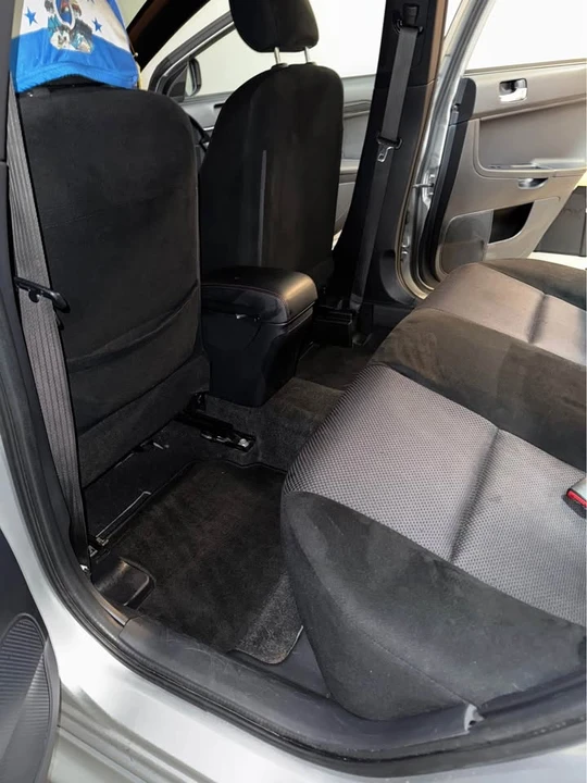 2017 Mitsubishi Lancer 10th Gen - Image 7 of 12