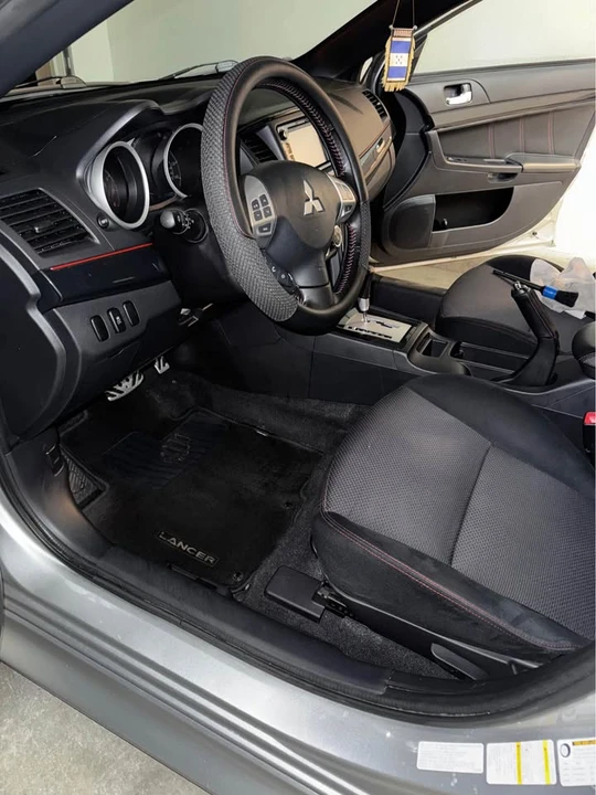 2017 Mitsubishi Lancer 10th Gen - Image 9 of 12