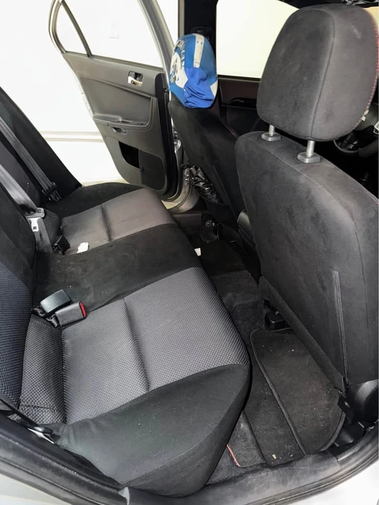 2017 Mitsubishi Lancer 10th Gen - Image 8 of 12