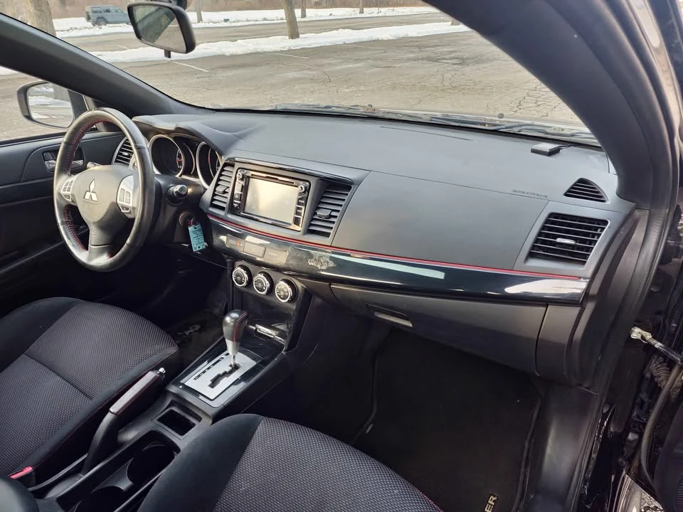 2017 Mitsubishi Lancer 10th Gen - Image 11 of 19