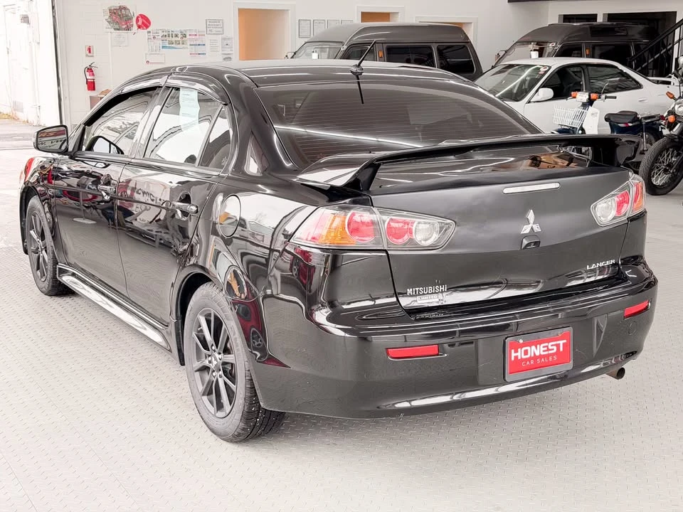 2017 Mitsubishi Lancer 10th Gen - Image 7 of 18