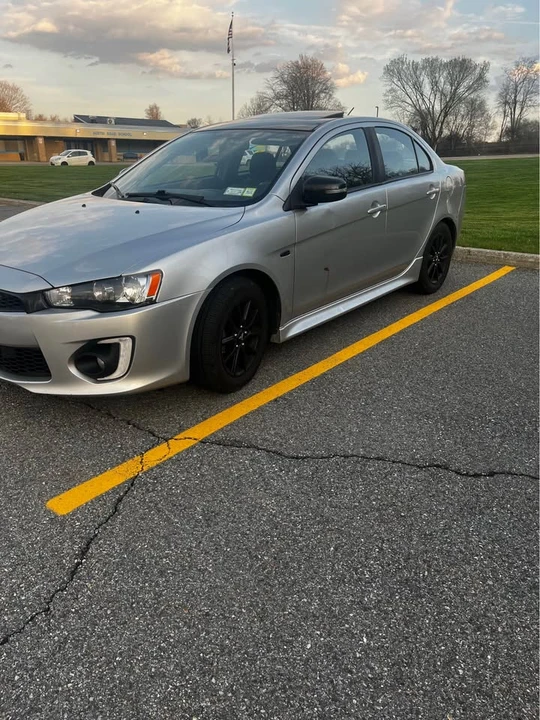2017 Mitsubishi Lancer 10th Gen - Image 3 of 4