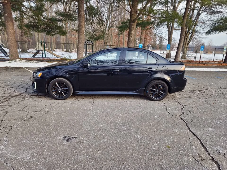 2017 Mitsubishi Lancer 10th Gen - Image 9 of 18
