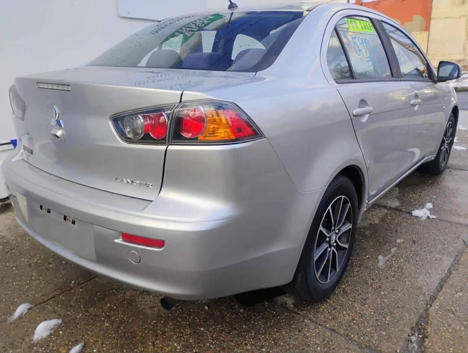 2017 Mitsubishi Lancer 10th Gen - Image 2 of 3