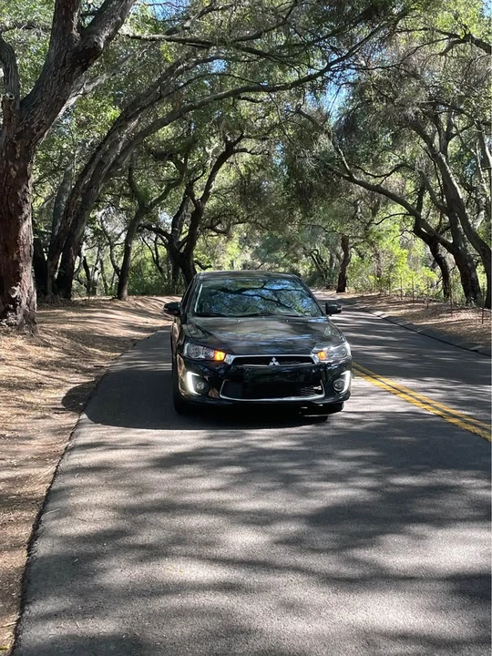 2017 Mitsubishi Lancer 10th Gen - Image 6 of 9
